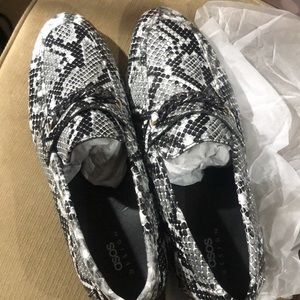 mens Asos design loafers in gray faux snake with snaffle detail 10.5